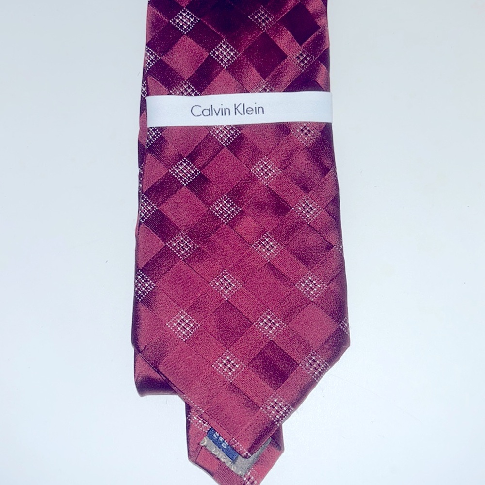 Calvin Klein NWT Burgundy Red Tie
